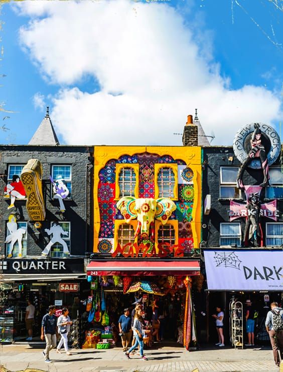 coloridos edificios en el barrio londinense de Camden