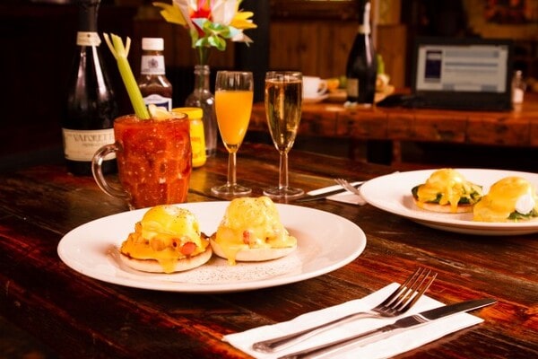 Bottomless brunch at The Candlemaker in London