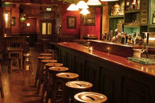inside Devitts Pub in Dublin