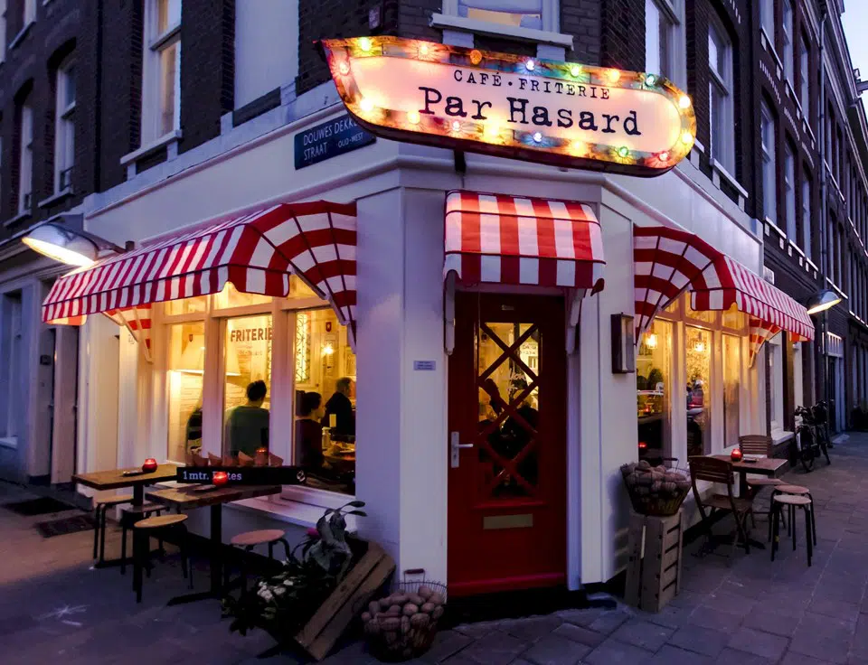 Restaurant entrance to Cafe Par Hasard
